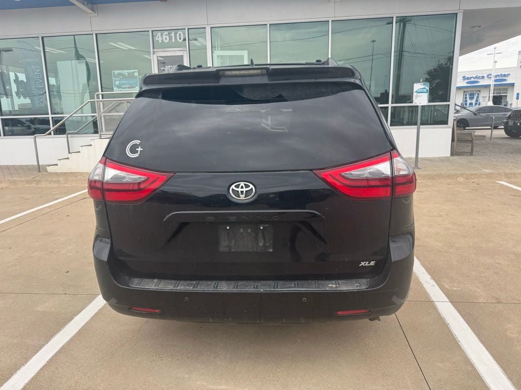 2020 Toyota Sienna XLE Premium 8 Passenger