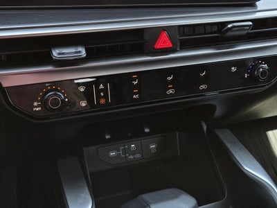 2024 Kia Sorento LX