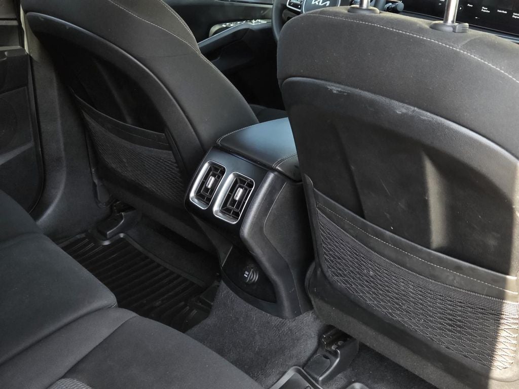 2024 Kia Sorento LX