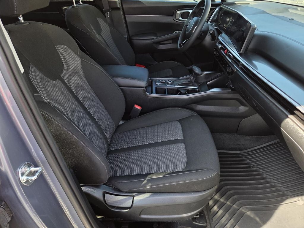 2024 Kia Sorento LX