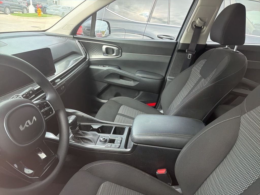2024 Kia Sorento LX
