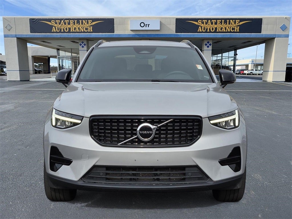 2024 Volvo XC40 B5 Core