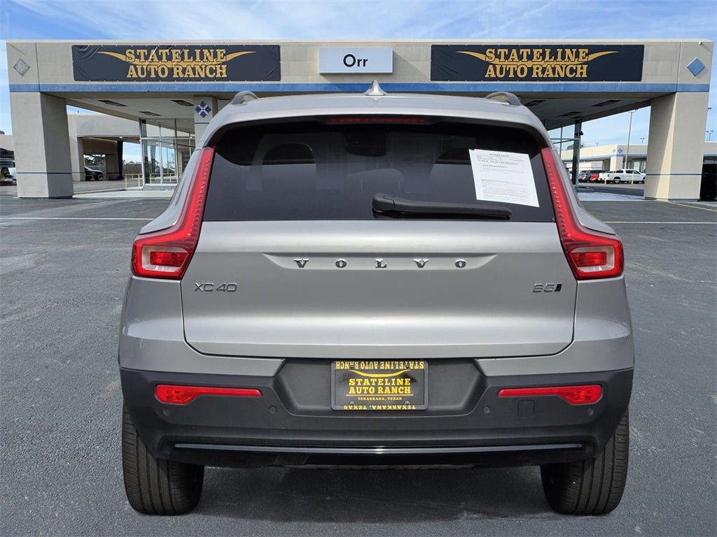 2024 Volvo XC40 B5 Core