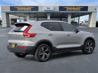 2024 Volvo XC40 B5 Core