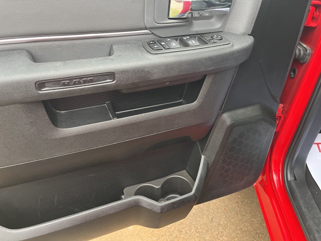 2024 RAM 1500 Classic SLT