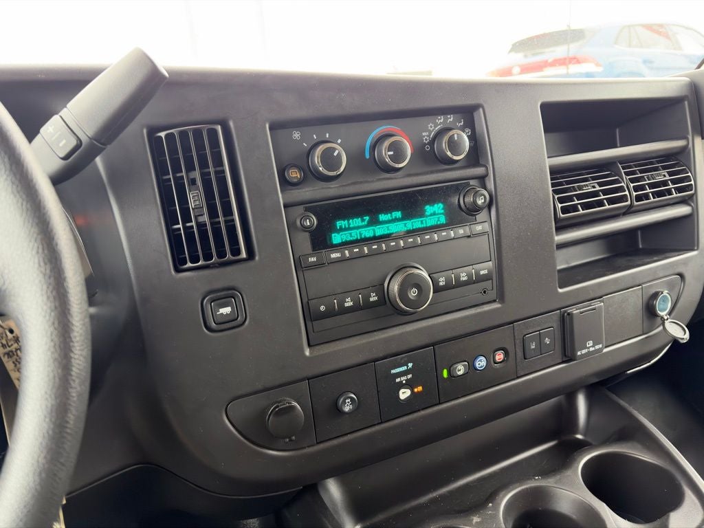 2024 Chevrolet Express 3500 LT Passenger