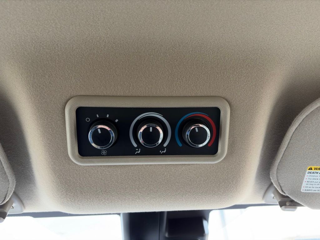 2024 Chevrolet Express 3500 LT Passenger