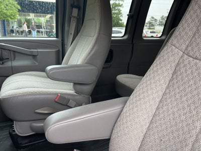 2024 Chevrolet Express 3500 LT Passenger