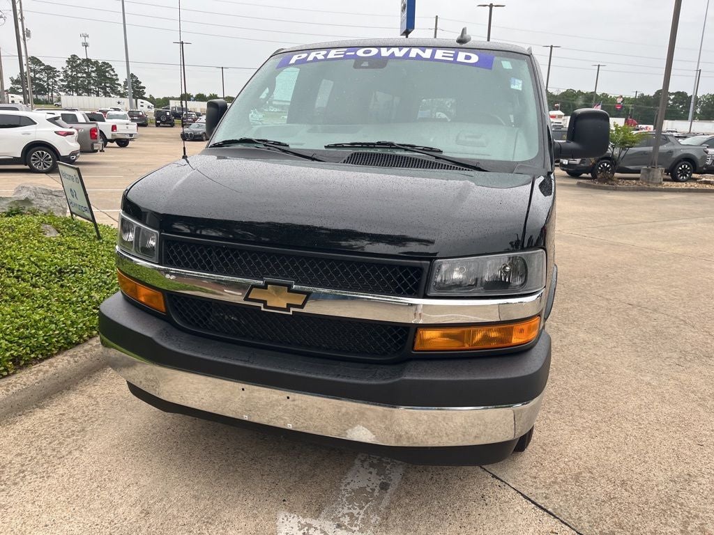 2024 Chevrolet Express 3500 LT Passenger