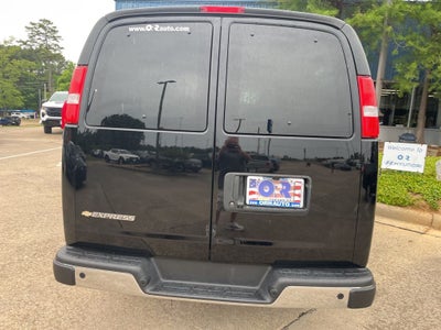 2024 Chevrolet Express 3500 LT Passenger