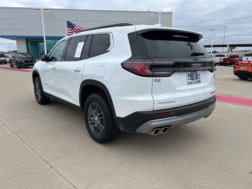 2025 GMC Acadia Elevation