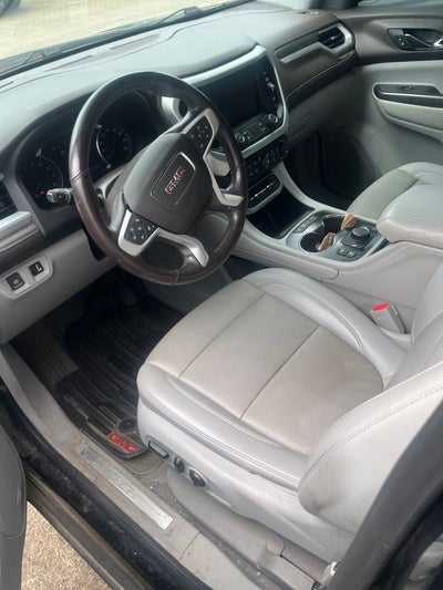 2021 GMC Acadia SLT