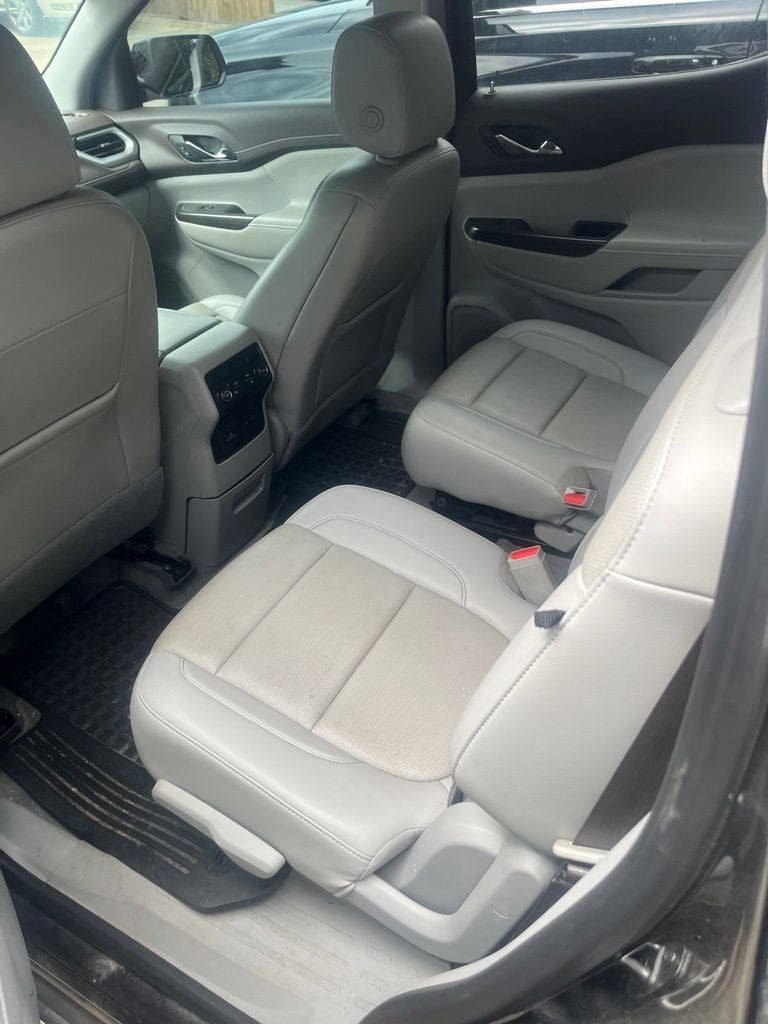 2021 GMC Acadia SLT