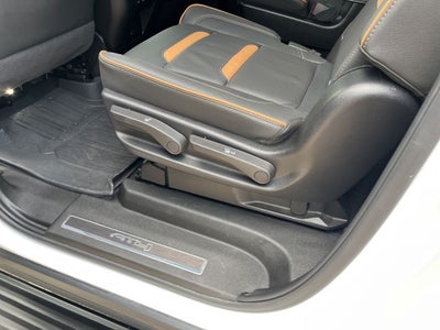 2024 GMC Yukon XL AT4