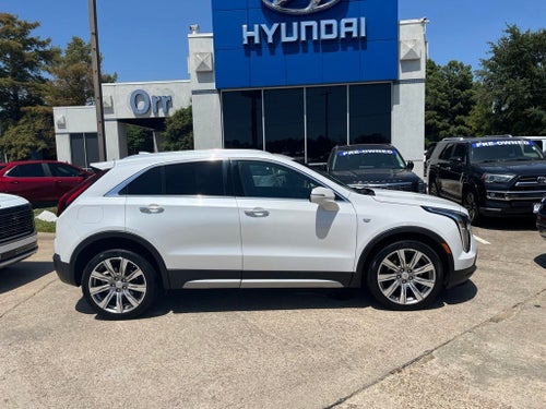 2022 Cadillac XT4 Premium Luxury
