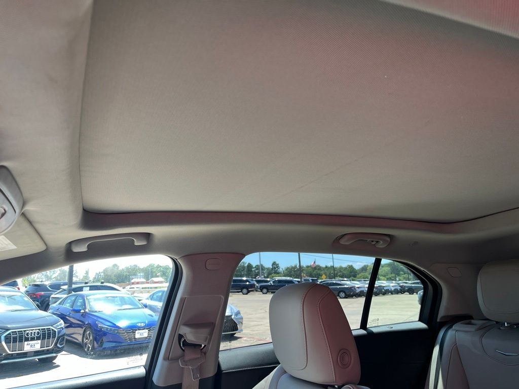 2022 Cadillac XT4 Premium Luxury