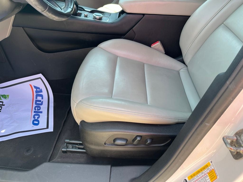 2022 Cadillac XT4 Premium Luxury