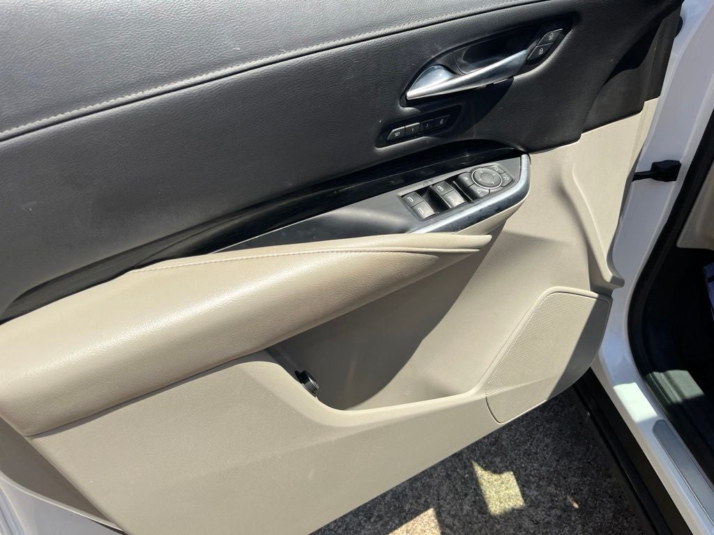 2022 Cadillac XT4 Premium Luxury