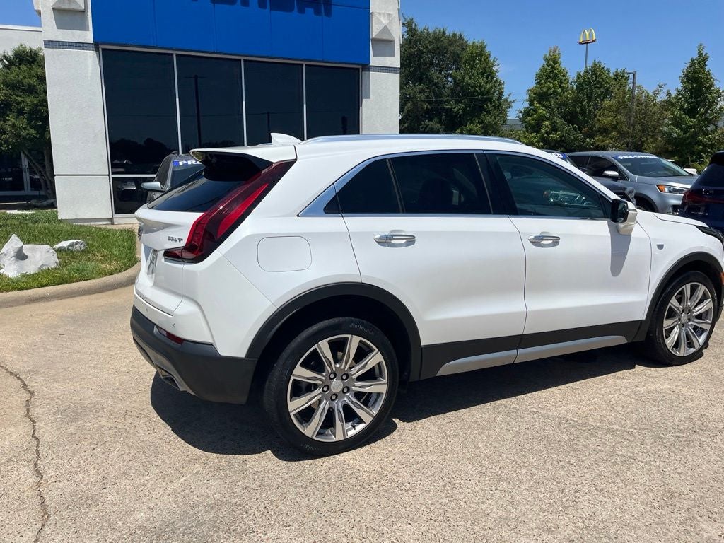 2022 Cadillac XT4 Premium Luxury