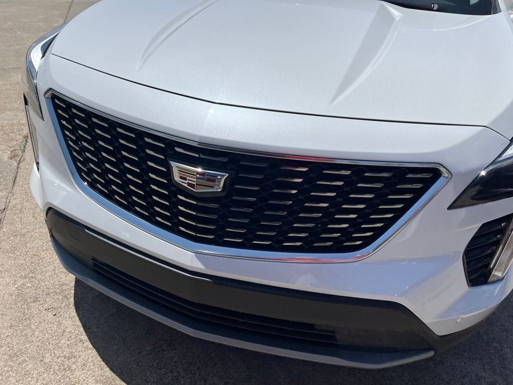 2022 Cadillac XT4 Premium Luxury