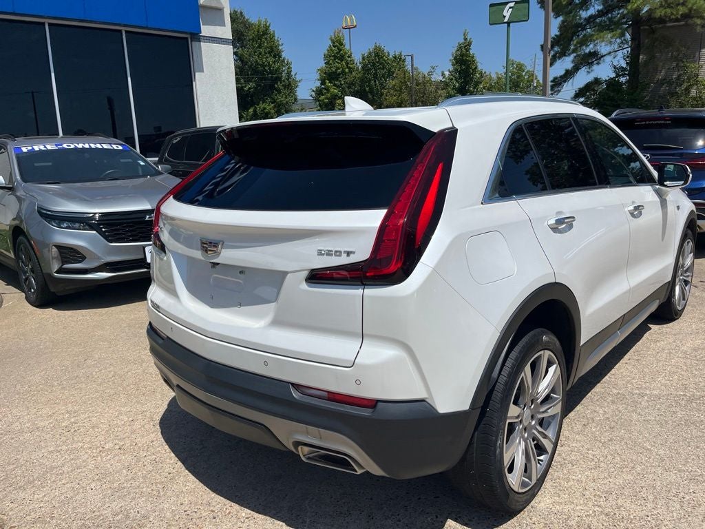 2022 Cadillac XT4 Premium Luxury