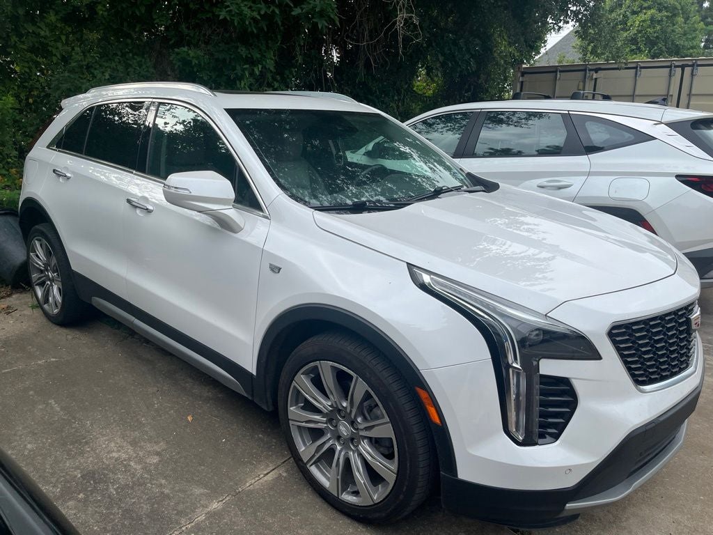 2022 Cadillac XT4 Premium Luxury