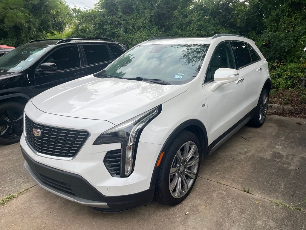 2022 Cadillac XT4 Premium Luxury