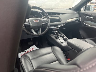 2022 Cadillac XT4 Premium Luxury