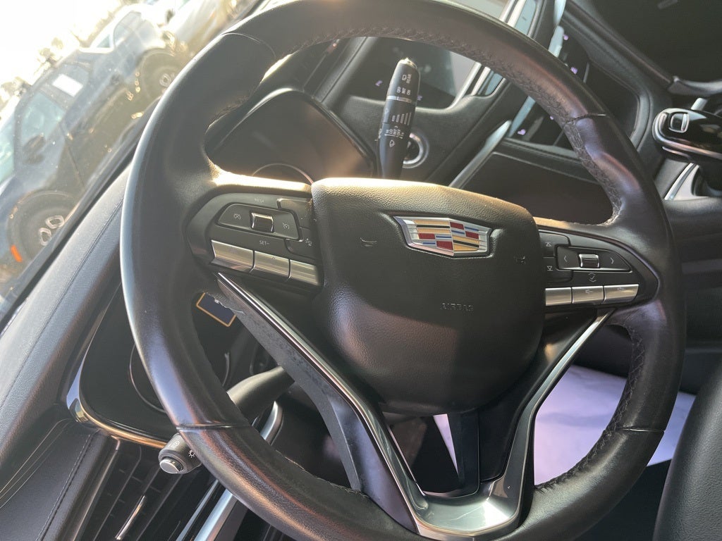 2023 Cadillac XT6 Luxury