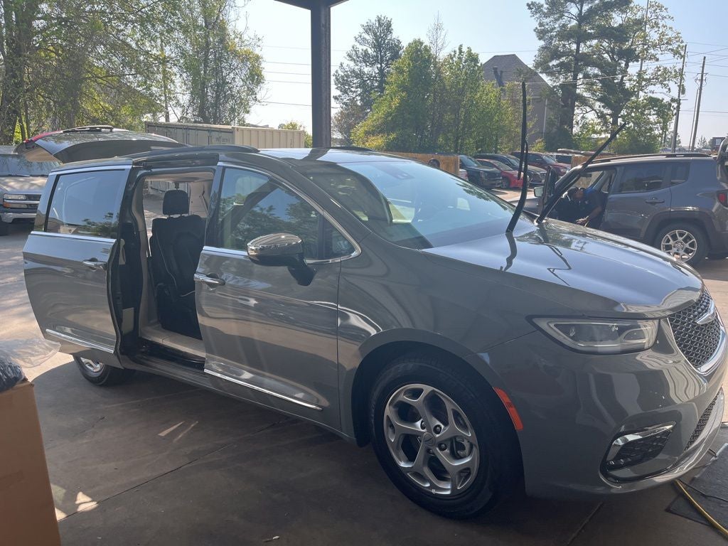 2023 Chrysler Pacifica Limited