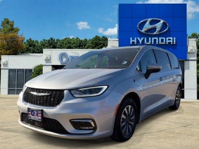 2023 Chrysler Pacifica Hybrid Touring L