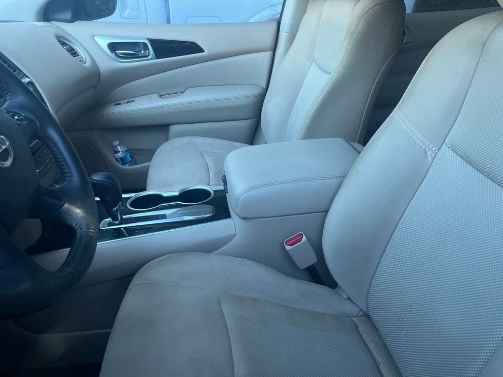 2018 Nissan Pathfinder SV