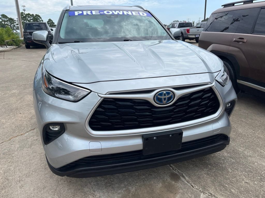 2022 Toyota Highlander Hybrid XLE