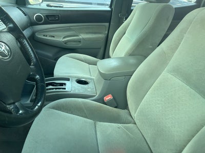 2005 Toyota Tacoma Base V6