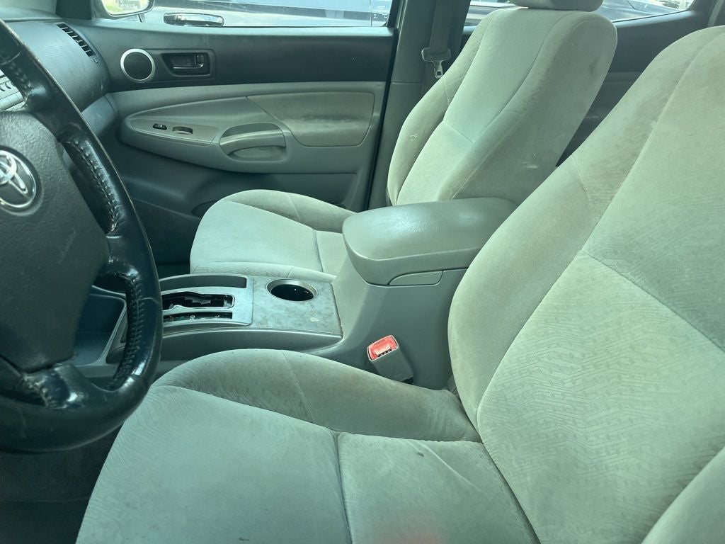 2005 Toyota Tacoma Base V6