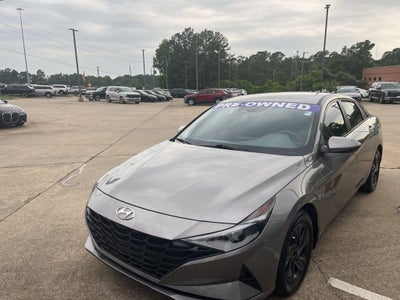 2022 Hyundai Elantra SEL