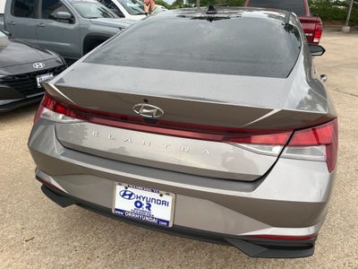 2022 Hyundai Elantra SEL