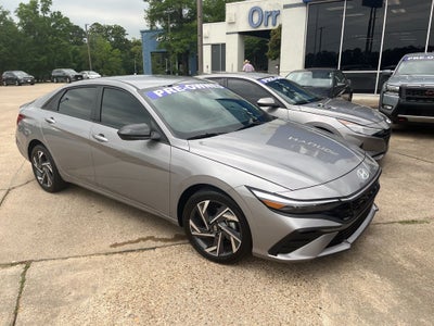 2025 Hyundai Elantra SEL Sport