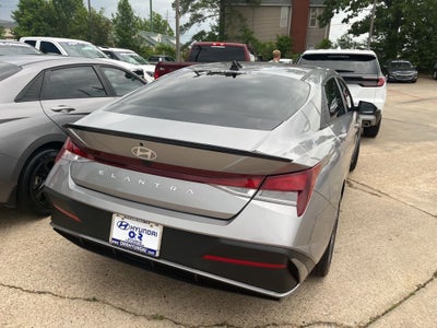 2025 Hyundai Elantra SEL Sport