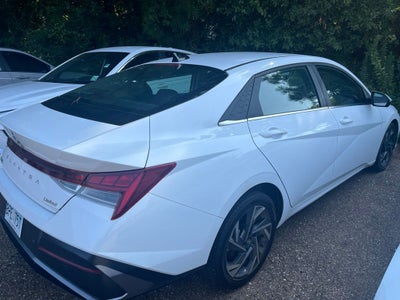 2024 Hyundai Elantra Limited