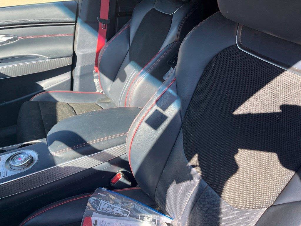 2023 Genesis GV70 2.5T