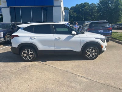 2022 Kia Seltos EX