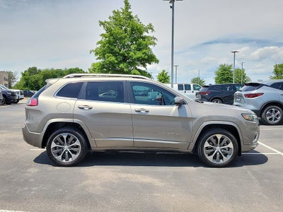 2019 Jeep Cherokee Overland