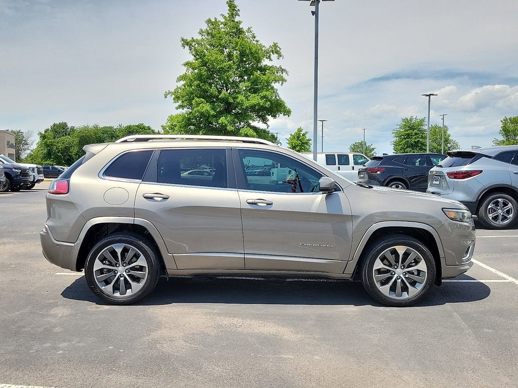2019 Jeep Cherokee Overland