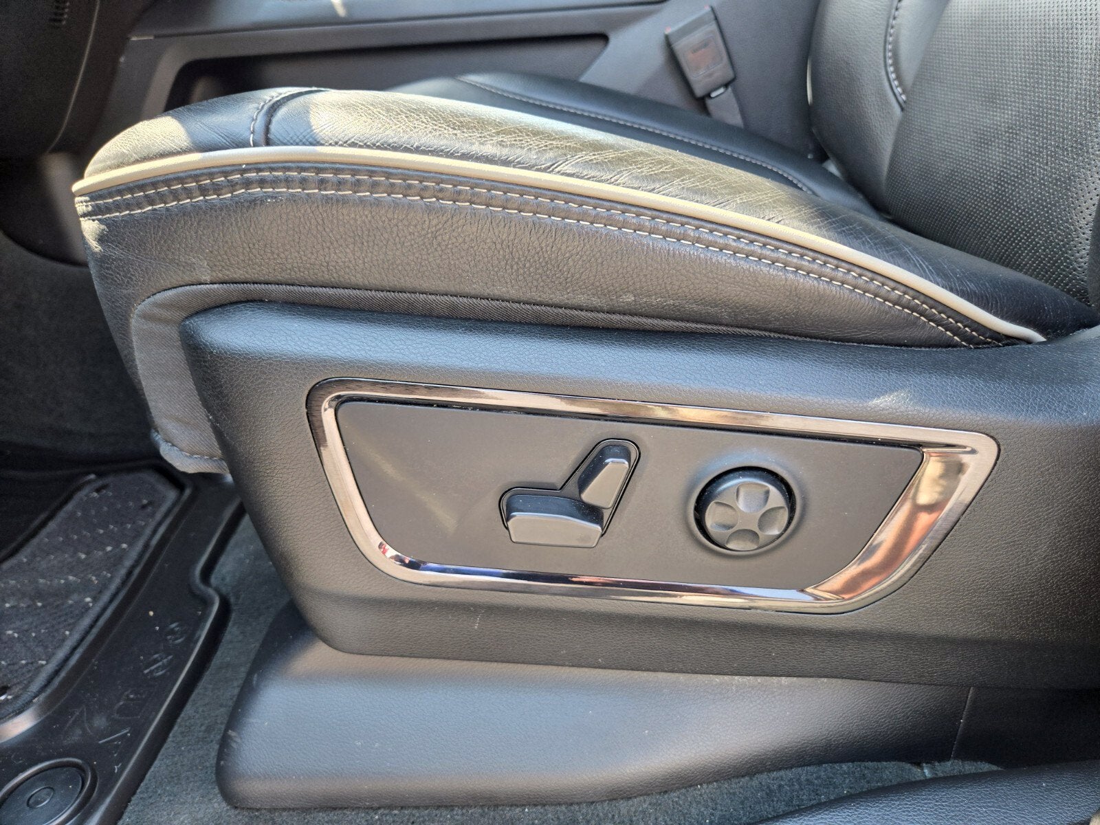 2023 RAM 1500 Limited