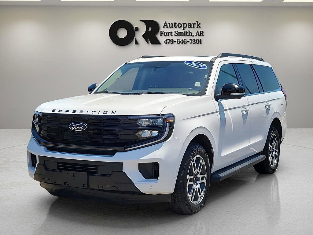 2025 Ford Expedition Active