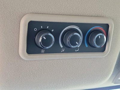 2020 Chevrolet Express Passenger 3500 1LT