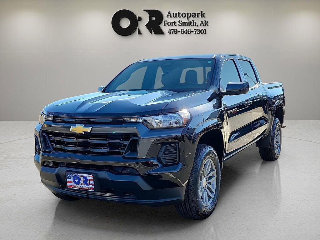 2025 Chevrolet Colorado WT/LT