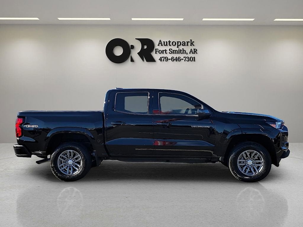 2025 Chevrolet Colorado WT/LT