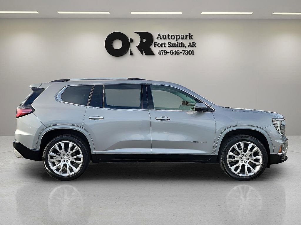 2024 GMC Acadia Denali